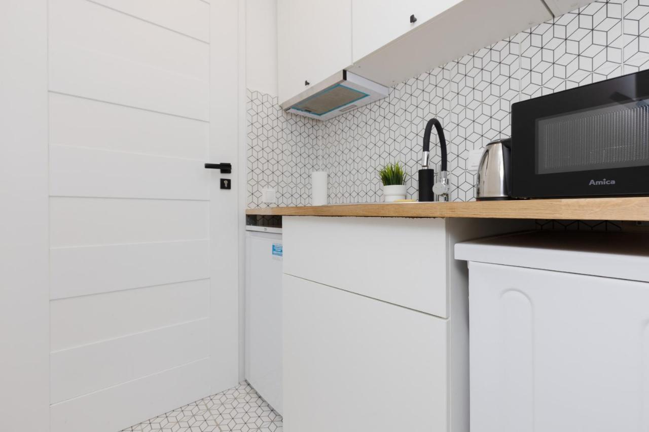 Micro Apartment Near Fort Mokotow By Noclegi Renters Warsaw Exterior photo